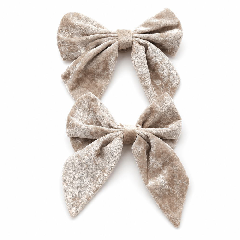 Crinkle Vanilla Bow
