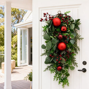 Berries and Baubles Eucalypt and Pine Teardrop styled in an Australian Christmas setting