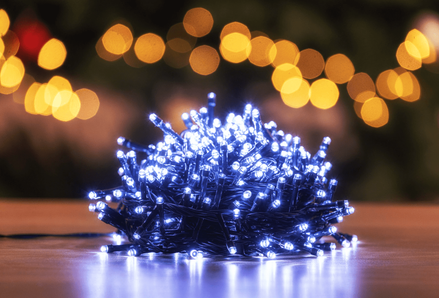 Cordless outdoor christmas lights deals