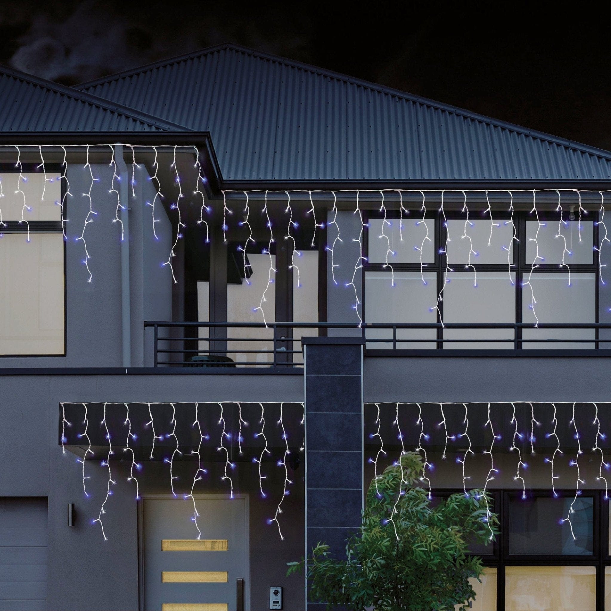 960 LED Snowing Icicle Lights Blue / White (23.9m)