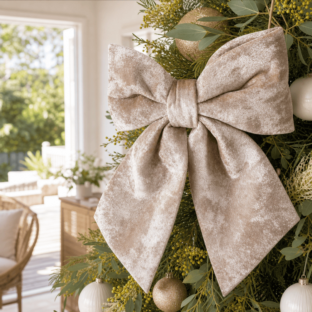 Champagne Regal Velvet Bow (24cm)