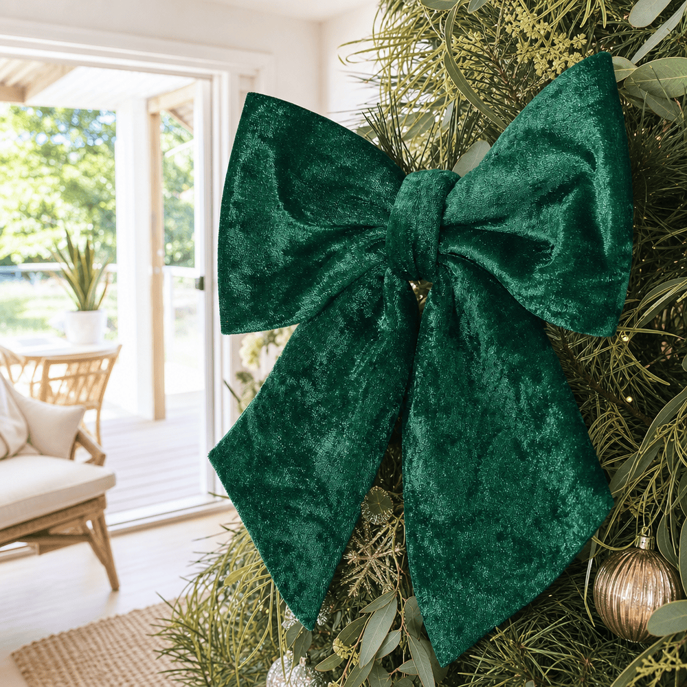 Green Regal Velvet Bow (24cm)