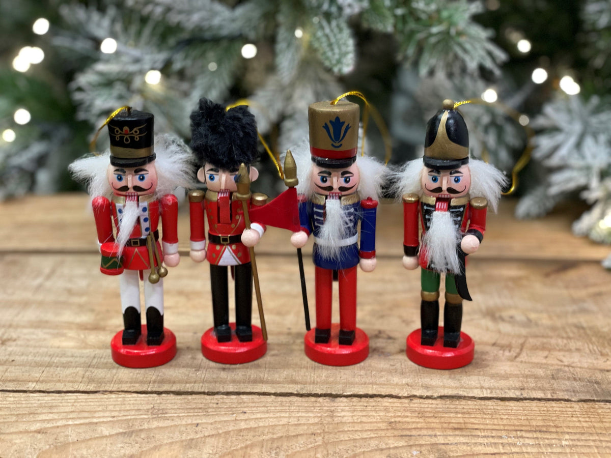 Hanging Nutcracker 4 Asst (12.5cm)