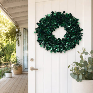 Green Tinsel Wreath styled in an Australian Christmas setting