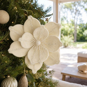 Ivory Magnolia Clip styled in an Australian Christmas setting