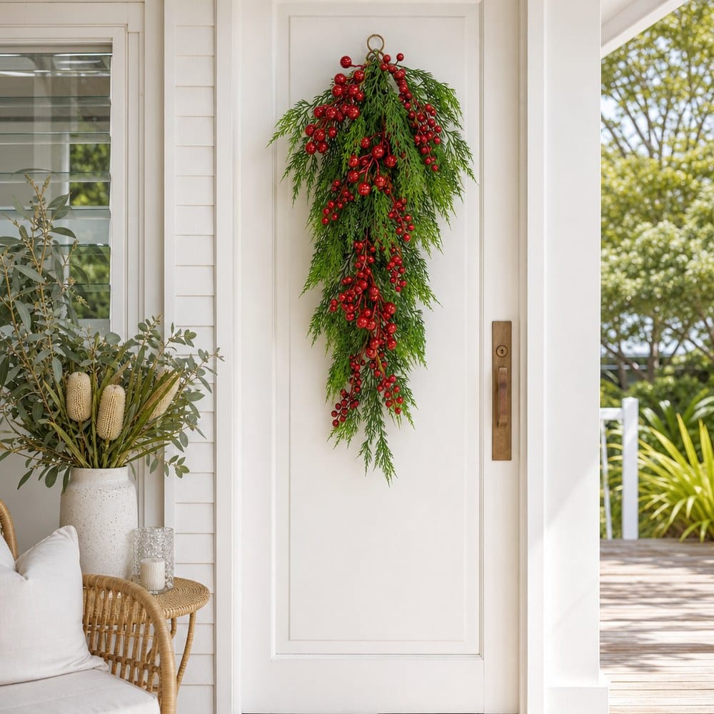 Mixed Berry and Pine Teardrop styled in an Australian Christmas setting