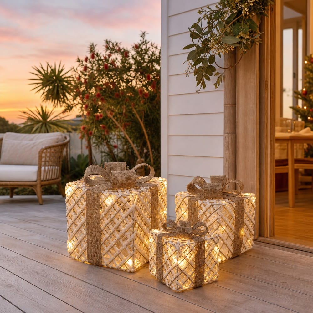 LED Natural String Present Set Asst (3pc) styled in an Australian Christmas setting